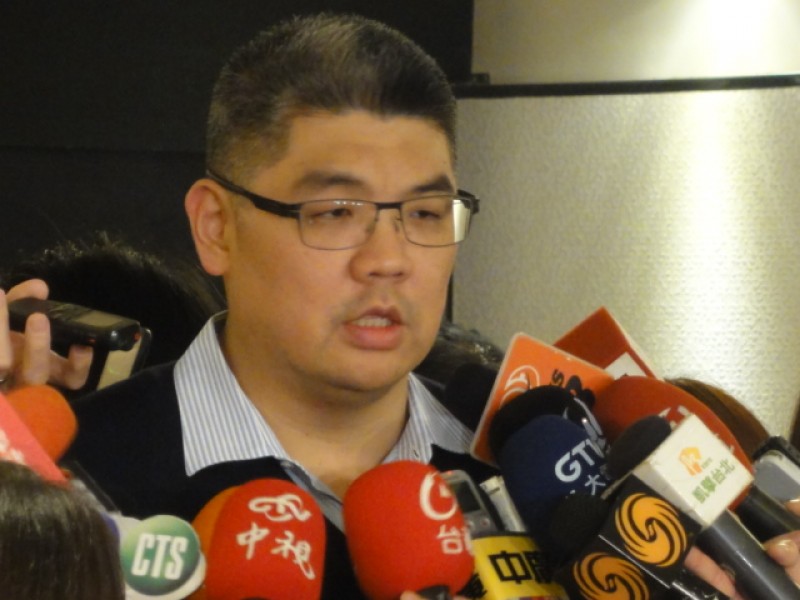 ▲內定出任金管會主委的顧立雄昨在記者會說，未來將推動金融業「去家族化」。對此，國民黨中央委員連勝文7日在臉書發文指出，是否自由時報與聯邦銀行也屬於他鬥爭的對象？（圖／NOWnews）