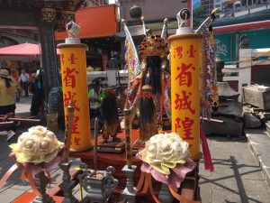 參贊的台灣省城隍廟的神轎上竟然有金沙?