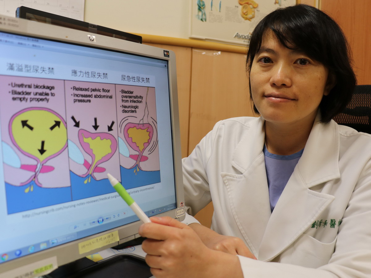 ▲泌尿科醫師劉昕和說明，致病原因各自不同，東西可以分享，藥品可就不能分享。（圖／台中慈濟醫院提供2017.10.30）