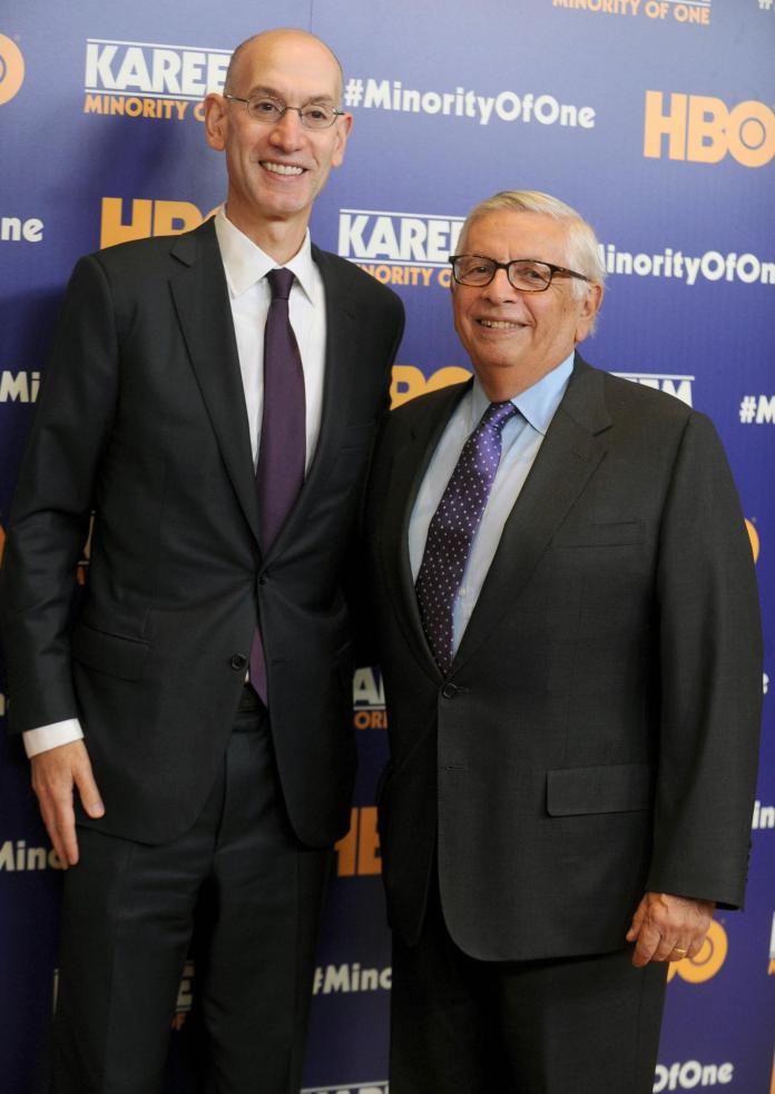 ▲現任NBA總管Adam Silver\\(左\\)和前NBA總管David Stern。（圖／美聯社／達志影像）