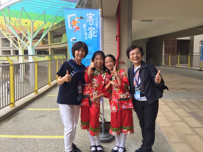 ▲106年度國中小客家藝文競賽北區口說藝術競賽競爭激烈，基隆市東信國小曾竹慧、唐偲騏同學獲口說藝術第一。（圖／基隆市政府提供）