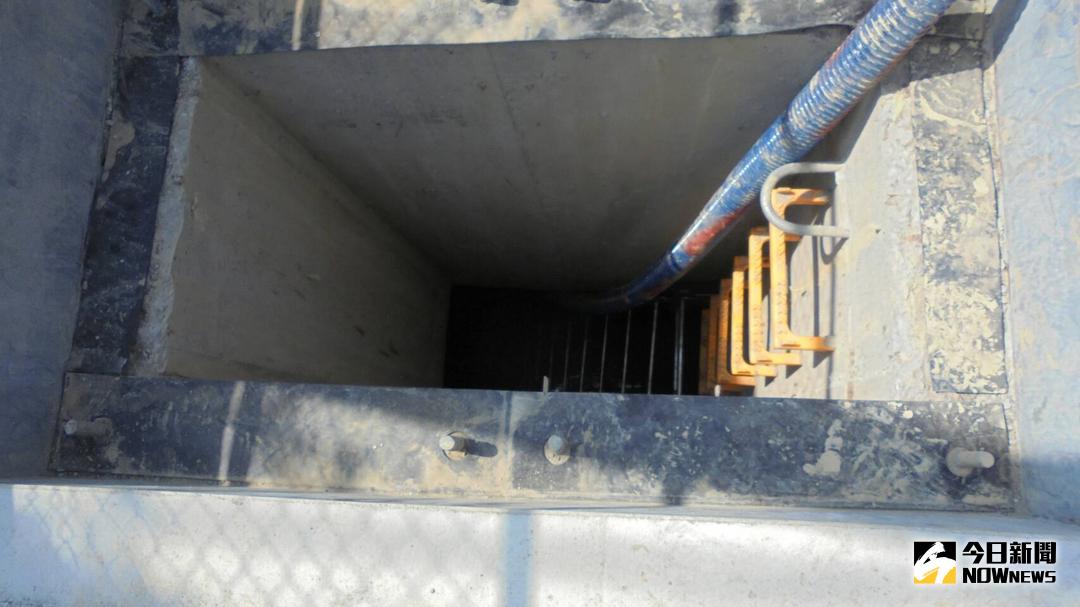 ▲共同管道清理工人吸入廢氣意外。（圖／柳榮俊翻攝 , 2017.10.23）