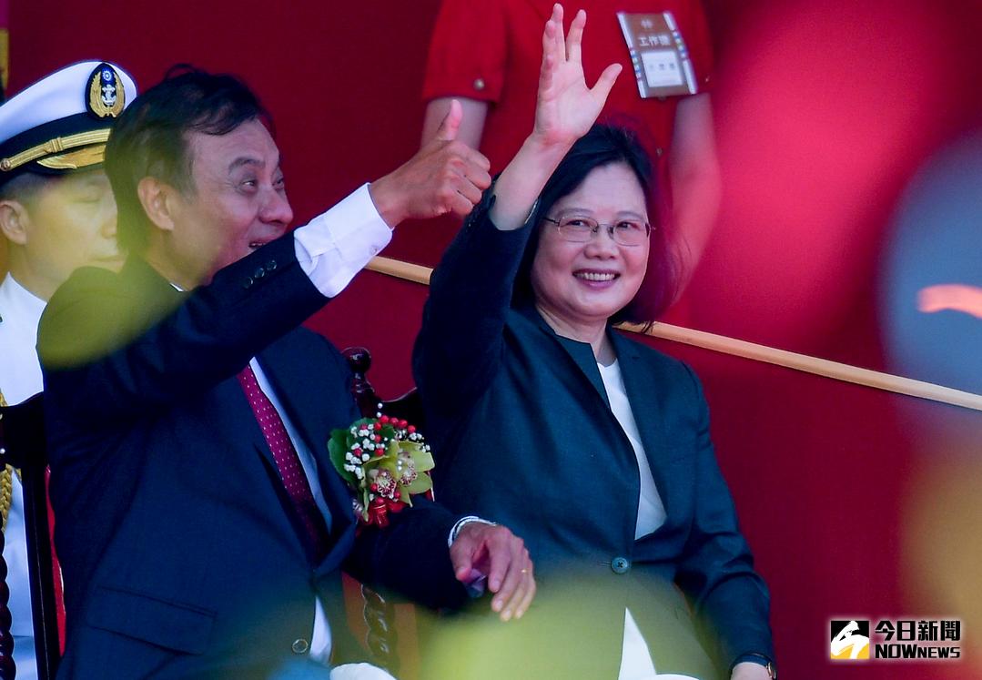 ▲蔡英文總統在國慶演說重申，我們的善意不變、承諾不變，不會走回對抗的老路，但也不會在壓力下屈服，這就是我們處理兩岸關係的一貫原則。 （圖／記者葉政勳攝 , 2017.10.10）