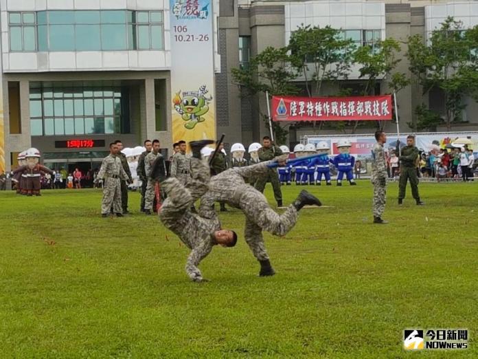 全運會全民國防秀預演　天候不佳取消高空跳傘
