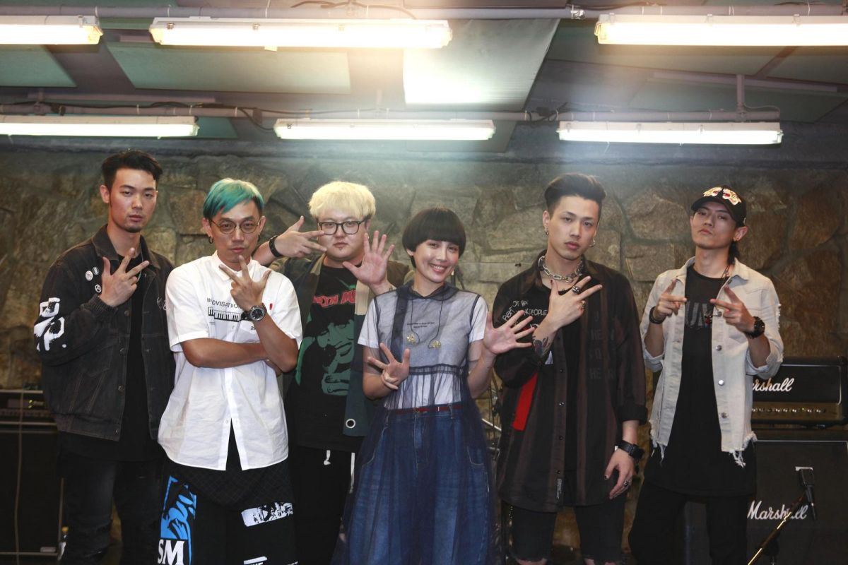 ▲魏如萱與林哲儀、人氣樂團TRASH共同擔任金音獎開場表演者。（圖／新視紀整合行銷提供 , 2017.10.19）