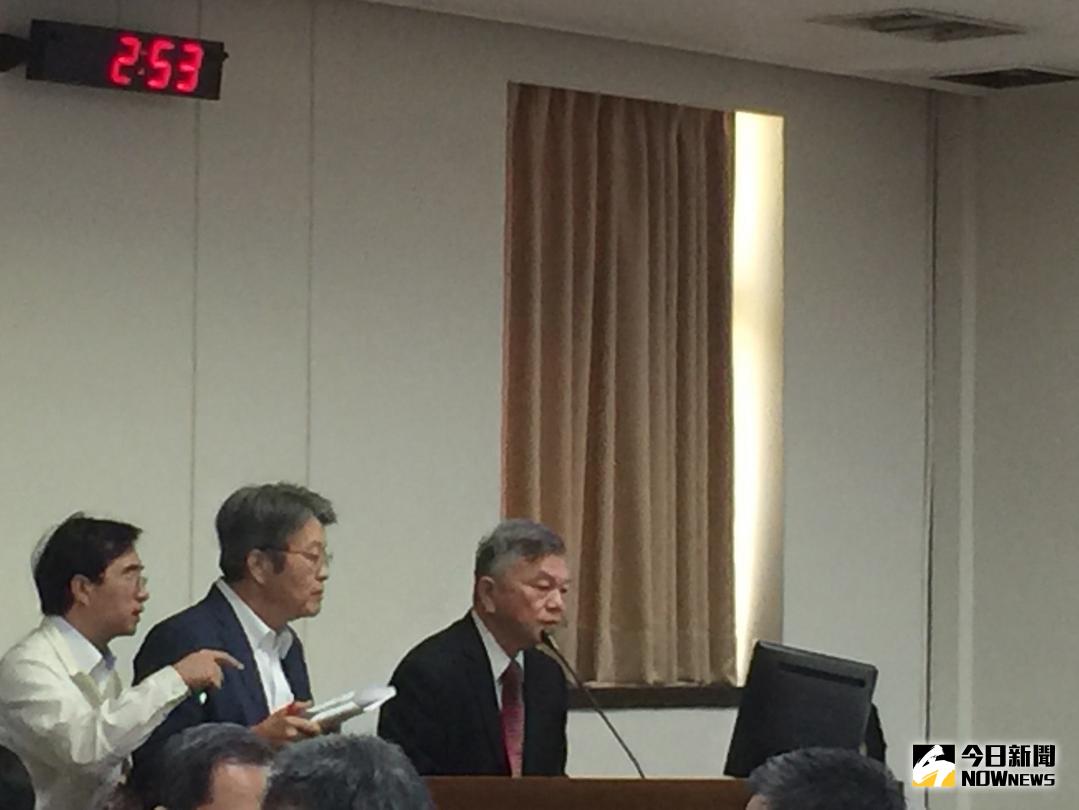 ▲行政院宣布推動閒置工業區土地強制買回政策，經濟部長沈榮津規畫3階段處理原則。（圖／記者陳家蕙攝）