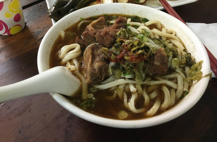 ▲「免費加麵」卻被收錢？奧客控麵店小氣反挨轟。（示意圖／翻攝自pixabay）