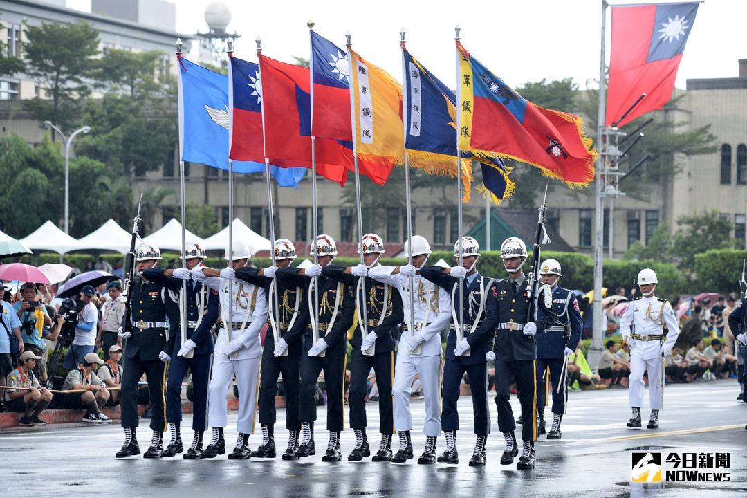 ▲106年國慶預演，國軍聯合樂儀隊表演。（圖／記者林柏年攝影 , 2017.10.8）