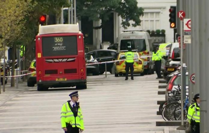 ▲倫敦當地時間7日下午2點30分發生汽車衝撞行人事件，造成11人受傷。（圖／達志影像／美聯社）