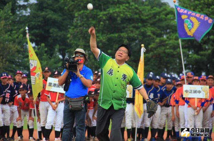 曾紀恩盃全國青少棒賽開打　縣長開球盼冠軍留屏東
