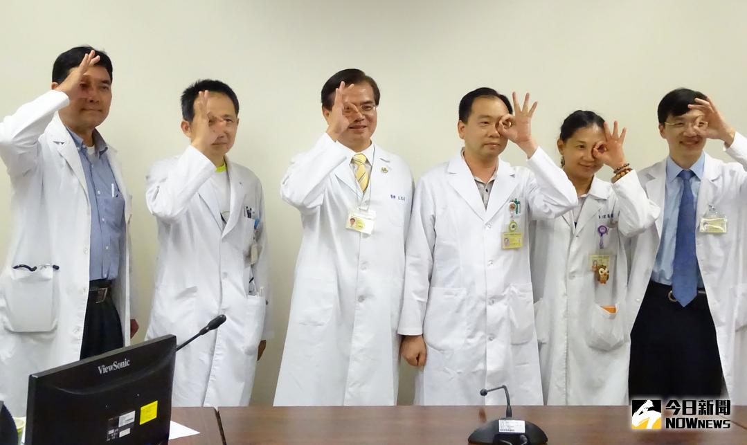 ▲高榮台南分院院長王志龍呼籲，別忘記要好好保護自己的靈魂之窗。（圖／記者黃文博攝，2017.10.05）