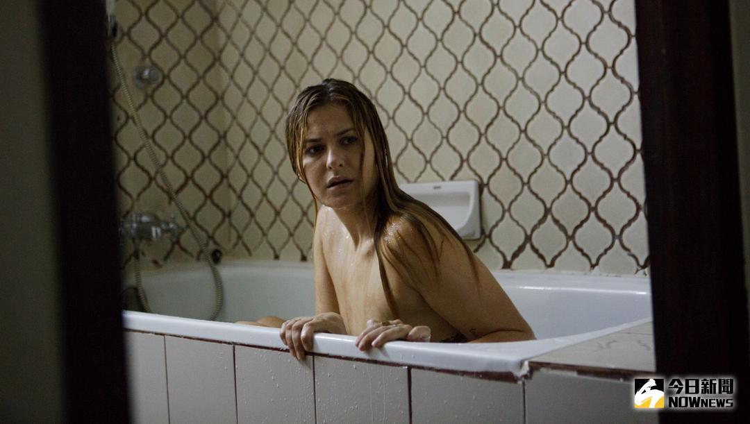 ▲絲考泰勒康普頓在片中有多場裸露戲演出。（圖／采昌，2017.10.05）