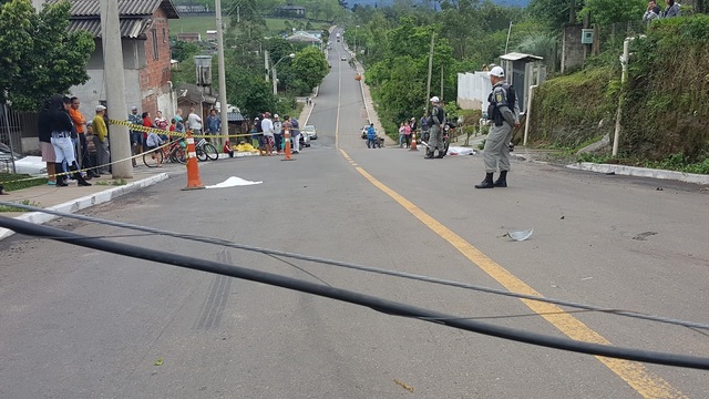 機車雙載遇上這東西　妻子竟遭斷頭慘死
