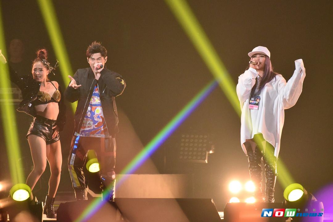 ▲周杰倫地表最強演唱會最終場，重量級嘉賓張惠妹跟周杰倫嗨翻現場。（圖／記者林柏年攝 , 2017.10.1）