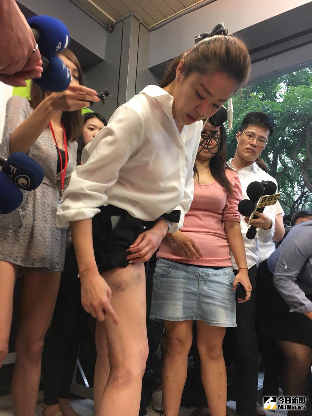 新北市前議員李婉鈺2017年11月一起毆警案，昨日判決出爐，她不滿被員警吃豆腐又被判刑，要組「被惡警迫害聯盟」。 (圖/NowNews資料照)