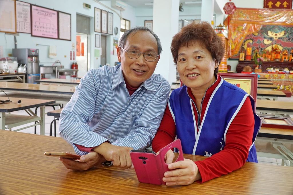 ▲志工路上愛相隨，李國鋒、古淑燕夫婦的服務時數即將破萬。（圖／記者常似虎翻攝 , 2017.11.24）