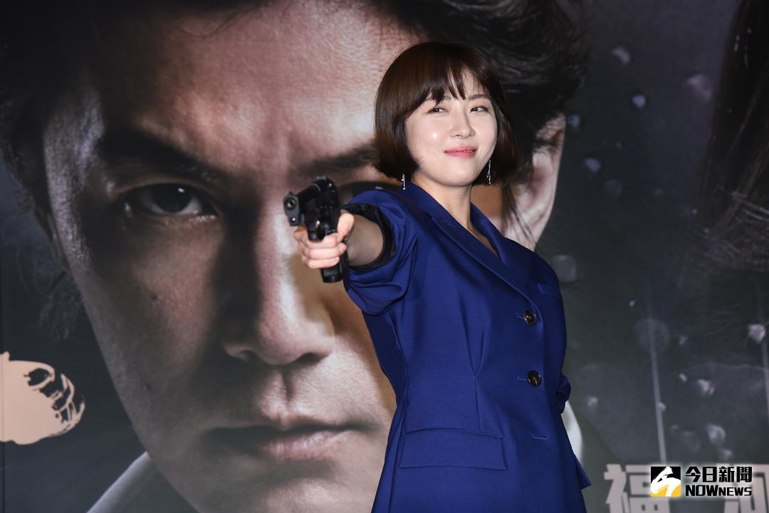 ▲ 河智苑展現在電影《追捕》中的殺氣。（圖／記者陳明安攝，2017.11.23）