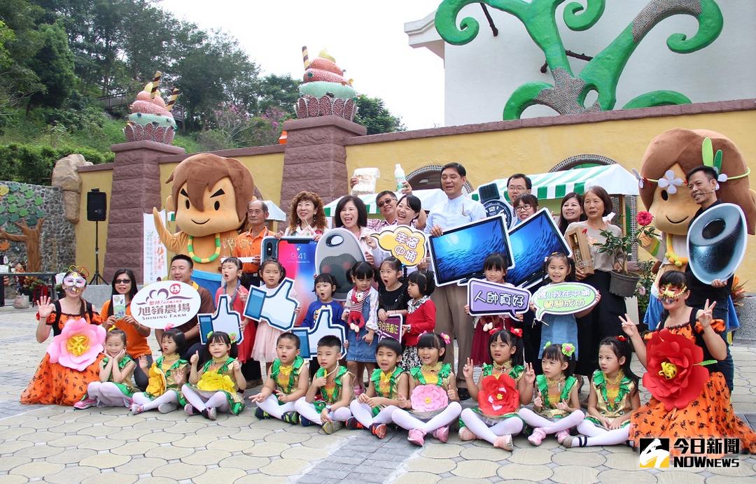 ▲中埔水資源宣導活動即將登場，結合鄉內特色景點及產業精心規劃，期望透過親民、互動性高的闖關活動提高中埔鄉的能見度，鄉長李碧菁（圖中）熱情邀約民眾參與。（圖／記者邱嘉琪攝 , 2017.11.22）