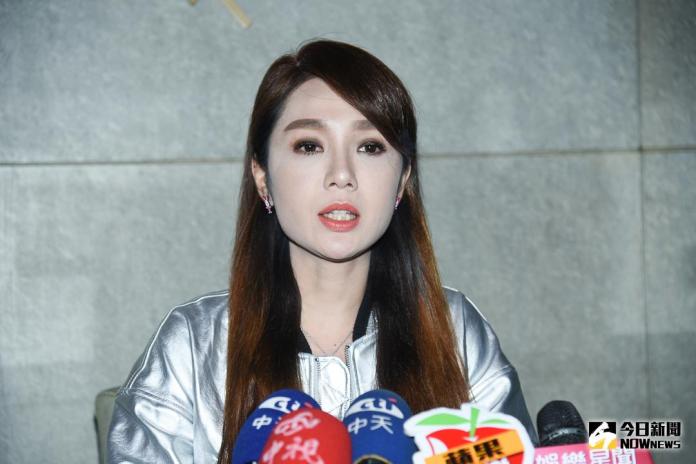 ▲海倫清桃召開記者會，談論關於許聖梅之事。（圖／記者陳明安攝，2017.11.22）