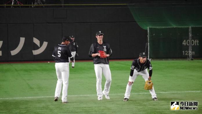 ▲中華隊陳傑憲、陽岱鋼、吳念庭特守。（圖／吳政紘攝）