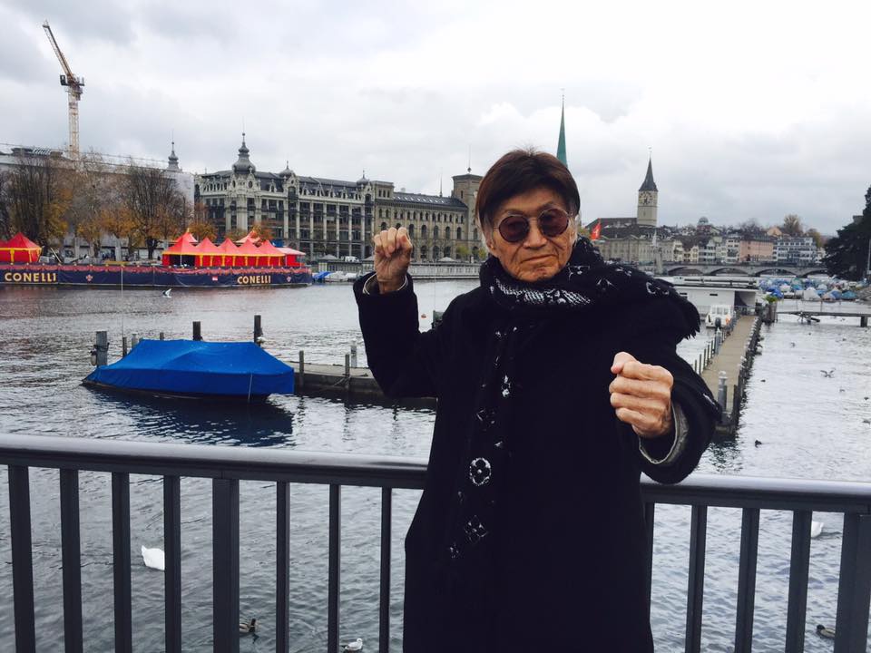 ▲傅達仁與家人們展開「最後的旅程」，前往瑞士旅遊。（圖／翻攝自傅達仁臉書 , 2017.11.10）