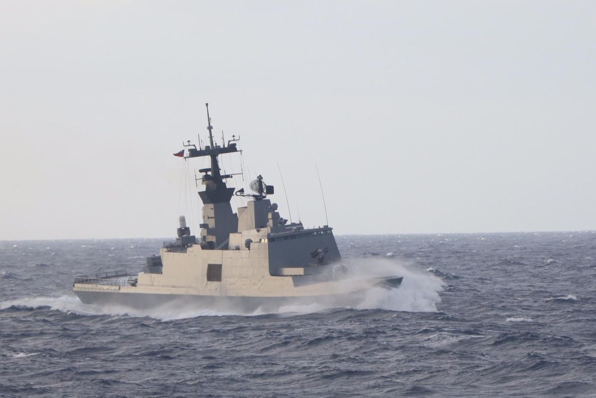 ▲海軍106年海強操演自10月30日至11月2日，進行為期四天的實兵演練。圖為海軍康定級軍艦操演實況。（圖／海軍司令部提供 , 2017.11.2）