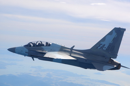 ▲韓國航太工業公司（Korea Aerospace Industries，KAI）和美國洛克希德馬丁（Lockheed Martin）公司合作研發的FA-50戰機。