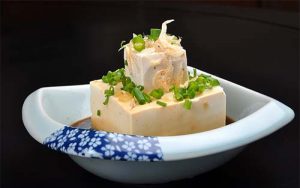 南方人冬至吃豆腐。資料來源：冬至，南方人在這一天都吃些什麼呢？