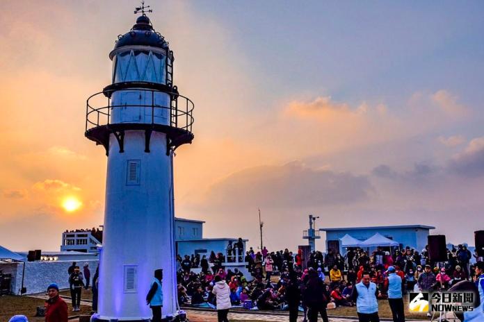 ▲漁翁島燈塔音樂會，告別2017全台最後一抹夕陽。 （圖／記者鄧至傑攝 , 2017.12 31）
