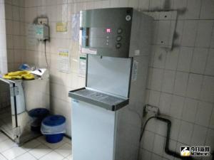 ▲消保處抽驗公共場所 60 台飲水機水質，結果全部過關。（圖／記者陳家蕙攝,2017.12.28）