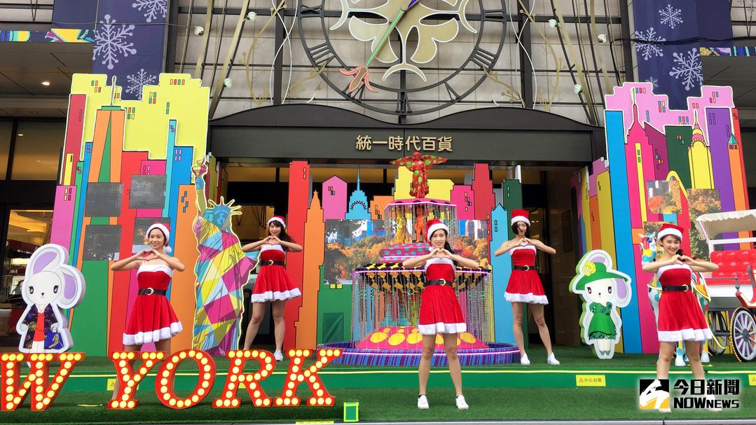 ▲Uni-girls Junior校園甜心，大跳「愛sharing舞」快閃。（圖／記者林柏年攝 , 2017.12.21）