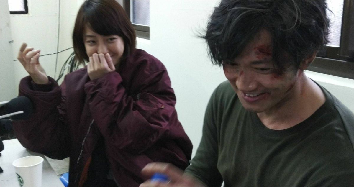 ▲吳慷仁（右）和謝欣穎在訪問現場，電流滋滋滋。（圖╱貴金影業，2017.12.19）