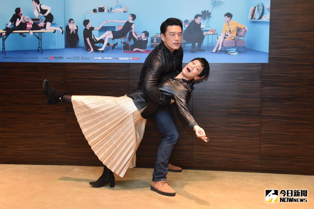 ▲張艾嘉、王耀慶演出非常林奕華《聊齋》。（圖／記者林柏年攝 , 2017.12.5）