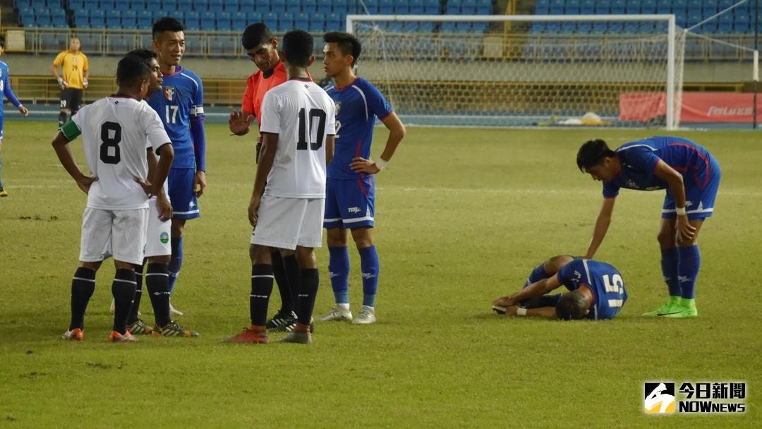 ▲東帝汶輸球後作勢打人。（圖／吳政紘攝）
