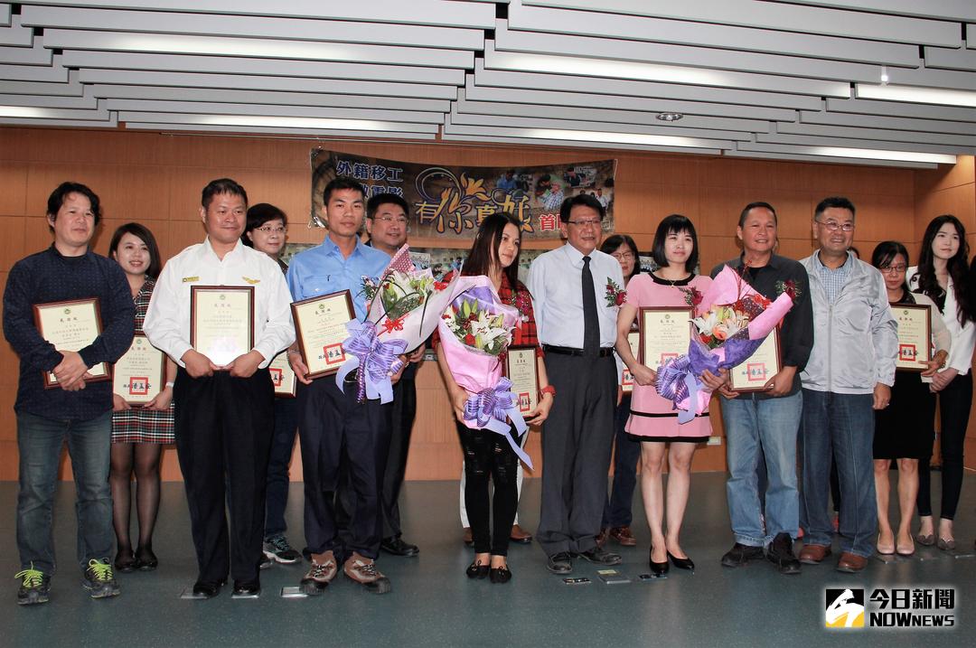 ▲縣長潘孟安出席首映記者會肯定外籍移工是台灣經濟發展的穩定力量。（圖／記者陳宗傑攝,2017.12.04）