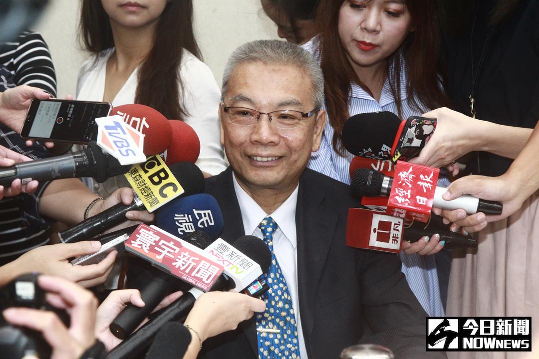 ▲為加速推動國內行動支付發展，財政部長許虞哲指出，正在檢討租稅政策，明年2月底前提出具體方案。（圖／NOWnews資料照）