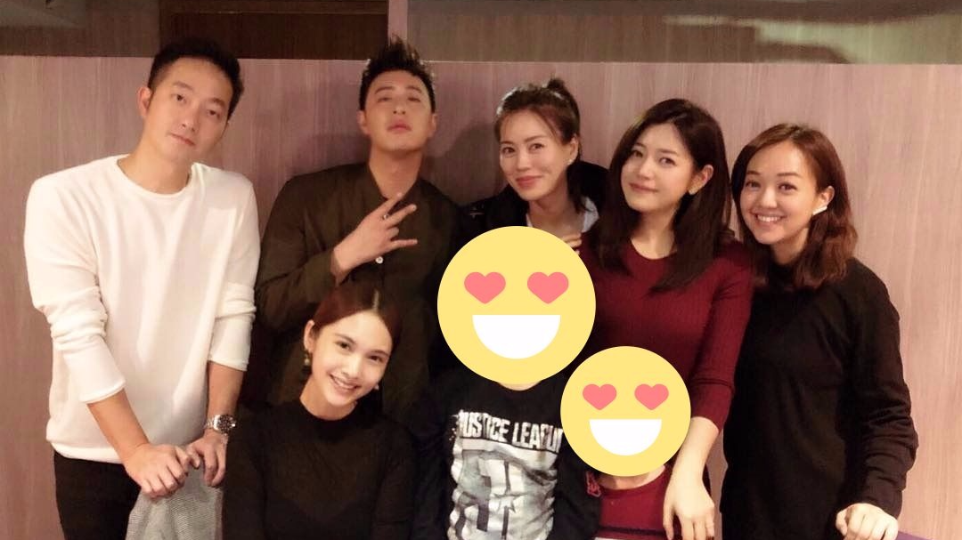 ▲潘瑋柏（後排左二﹚病癒，與楊丞琳、陳妍希開心聚會。（圖／翻攝自IG , 2017.12.3）