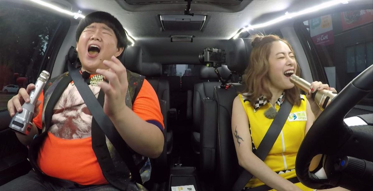 ▲徐懷鈺與林育群在歌神號上盡情歡唱。（圖／衛視中文台提供 , 2017.12.1）