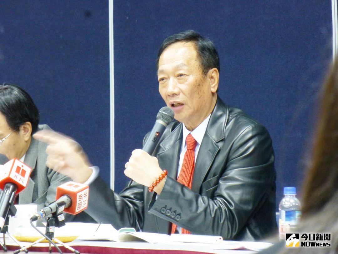 ▲台股話題熱議，企業尾牙、法說會紛紛登場，其中還有鴻海10年來首次的股東臨時會，將決議子公司富士康工業互聯網FII赴陸上市等議題。（圖／NOWnews 資料照片）