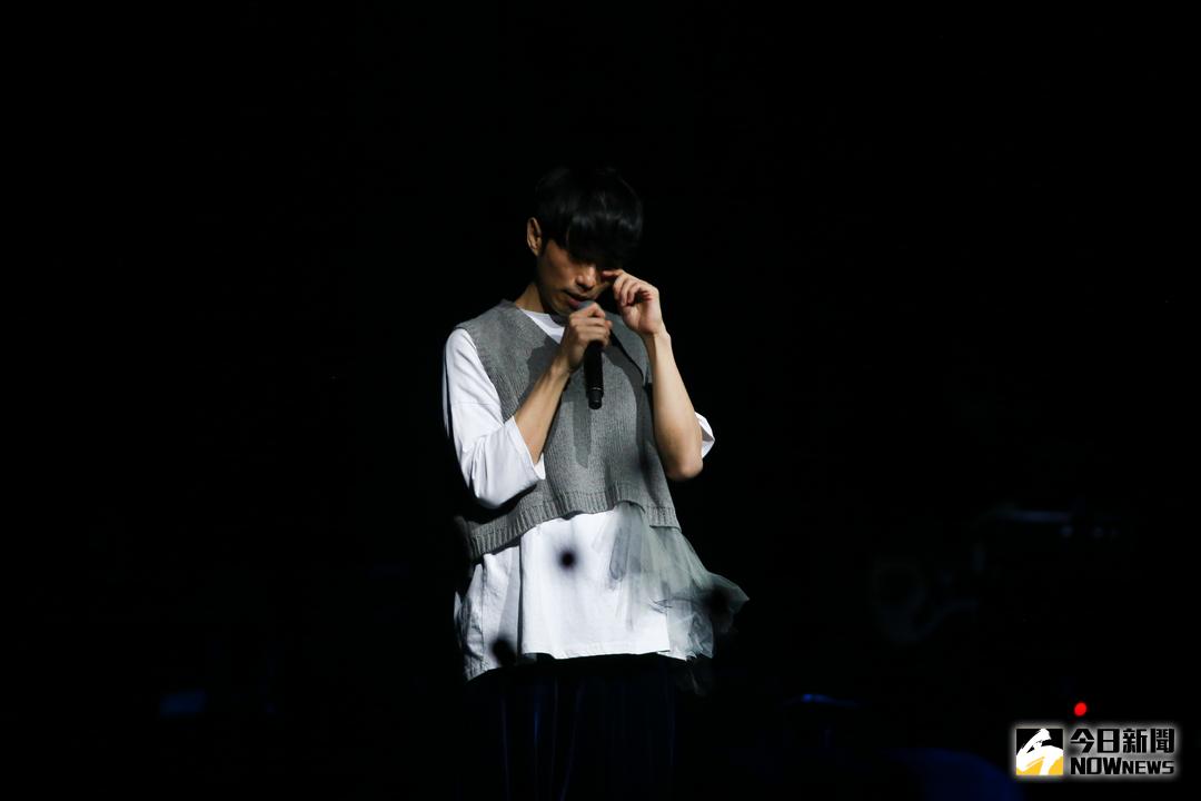 ▲張棟樑《口袋的五度世界》演唱會痛哭失聲。（圖／記者葉政勳攝 , 2018.01.27）