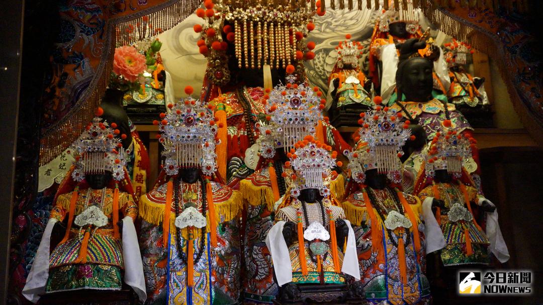 ▲北港朝天宮，鎮殿所有媽祖穿新衣。（圖／記者洪佳伶攝 , 2018.01.26）
