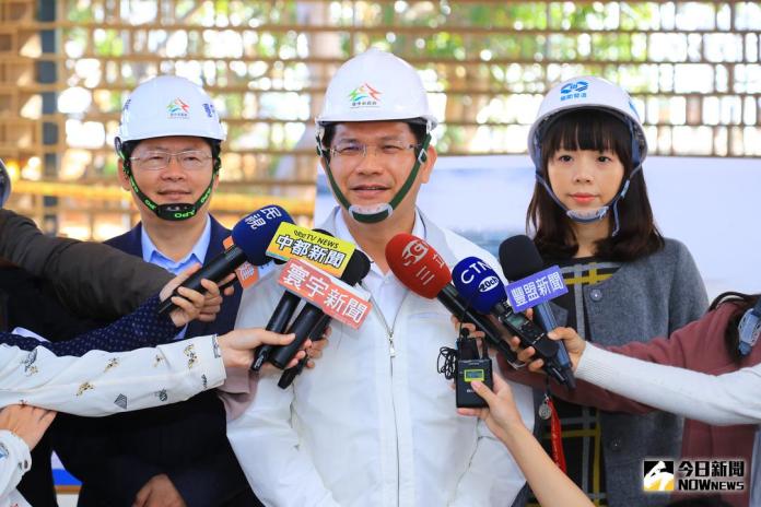 ▲市長林佳龍表示,花博卡採電子票證,只須填寫基本資料申請,個資保護有國際級認證,不會有詐騙問題,請大家放心。(圖/記者柳榮俊攝 , 2018.1.25)