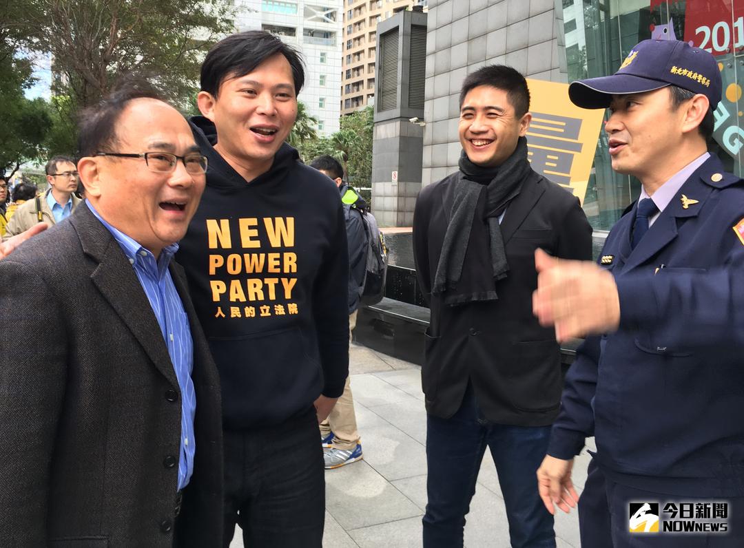 ▲時代力量主席黃國昌今（25）日強調，時代力量有自己的政策、主張，「該負責與回應的對象是人民！」（圖／記者陳志仁攝，2018.01.25）