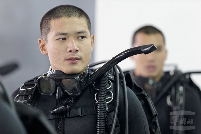 ▲ 二兵蕭立衡秉持「自己選的路要好好走完」的初衷努力完成夢想。（軍聞社記者陳建興攝）