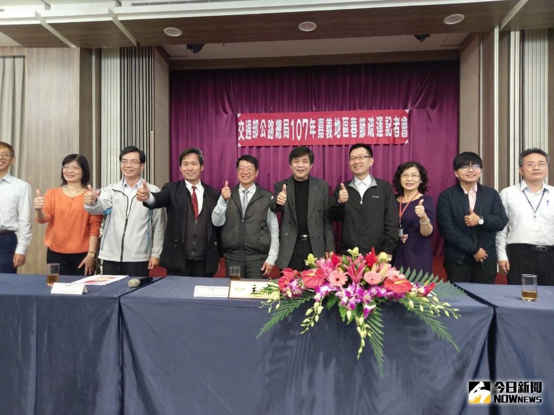 ▲公路總局推客運搭乘優惠，鼓勵春節期間民眾多多利用大眾運輸載具。（圖／記者邱嘉琪攝 , 2018.01.24）