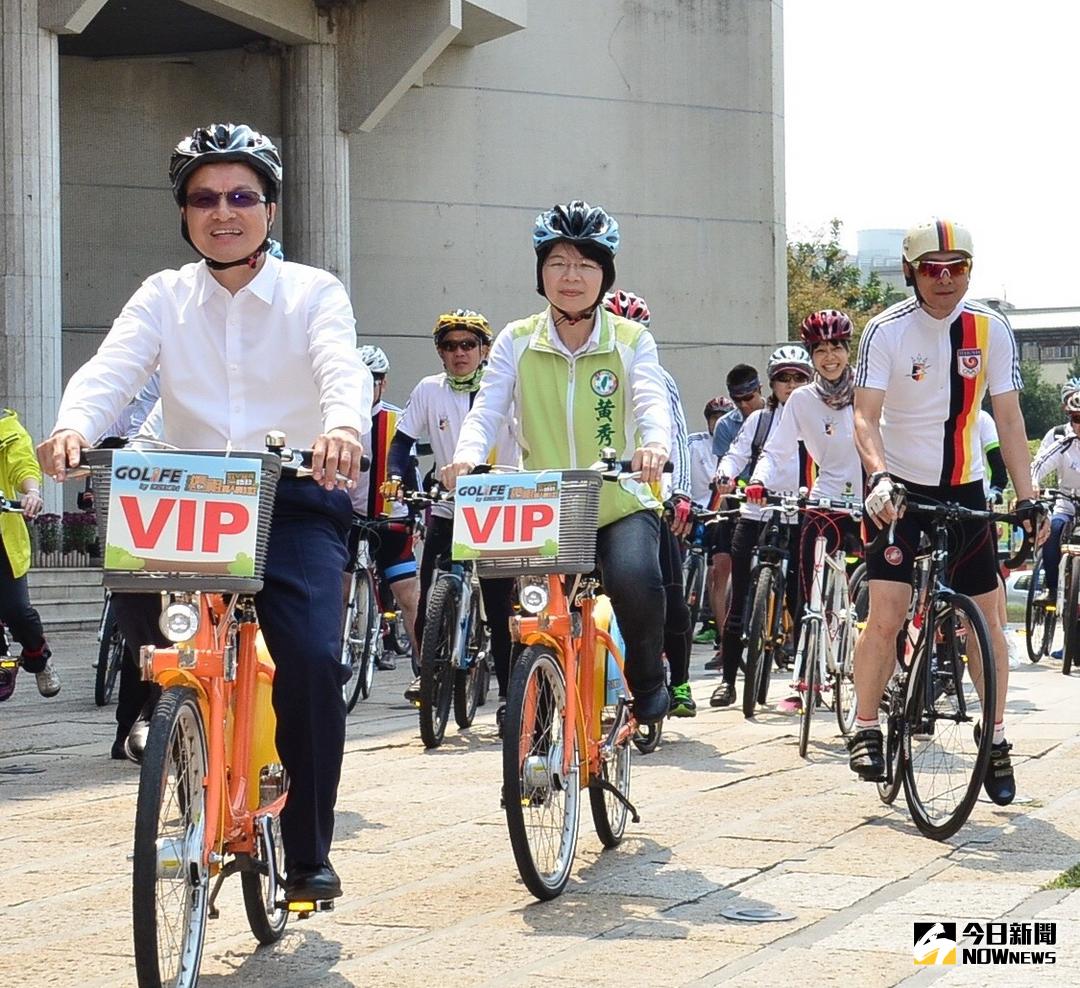 ▲彰化縣YouBike租借騎乘人次破千萬，彰化縣長魏明谷將贈送好禮給第一千萬及前後10位的幸運兒，最大獎品iPhone X等。（圖／記者陳雅芳攝，2018.01.22）