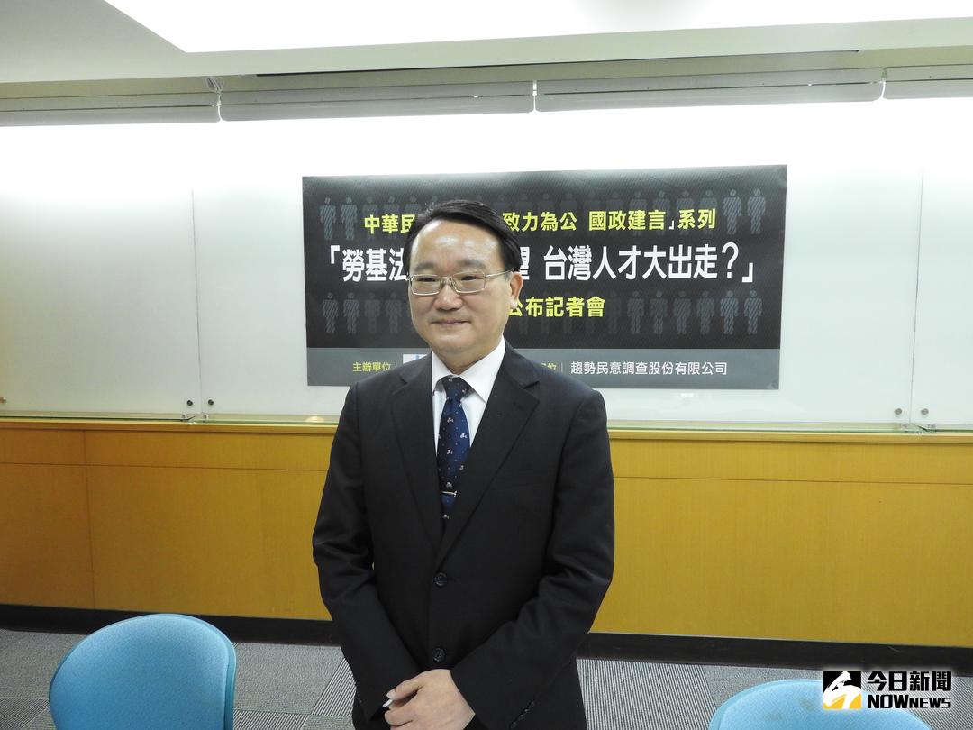 ▲致公黨主席陳柏光指出，台灣目前的投資、工作環境持續惡化，造成人才不斷流失。（圖／林仕祥攝 , 2018.1.19）