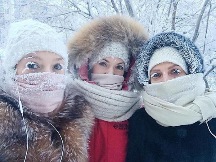 世上最冷村莊奧伊米亞康　零下67°C居民出門睫毛都結霜（圖／粉樂NOW）
