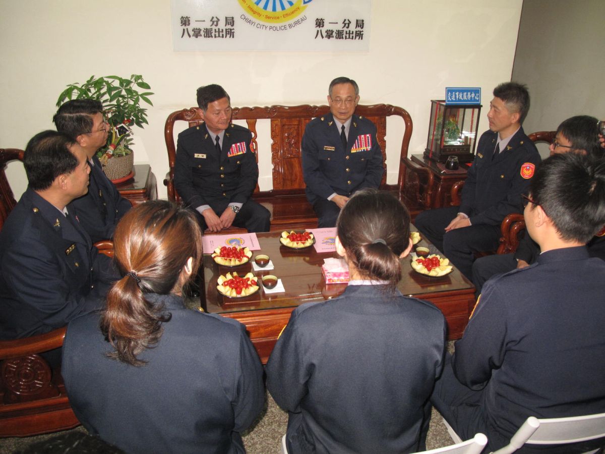 ▲警政署署長陳家欽與八掌派出所員警面對面座談。（圖／記者郭政隆攝，2018.1.17）