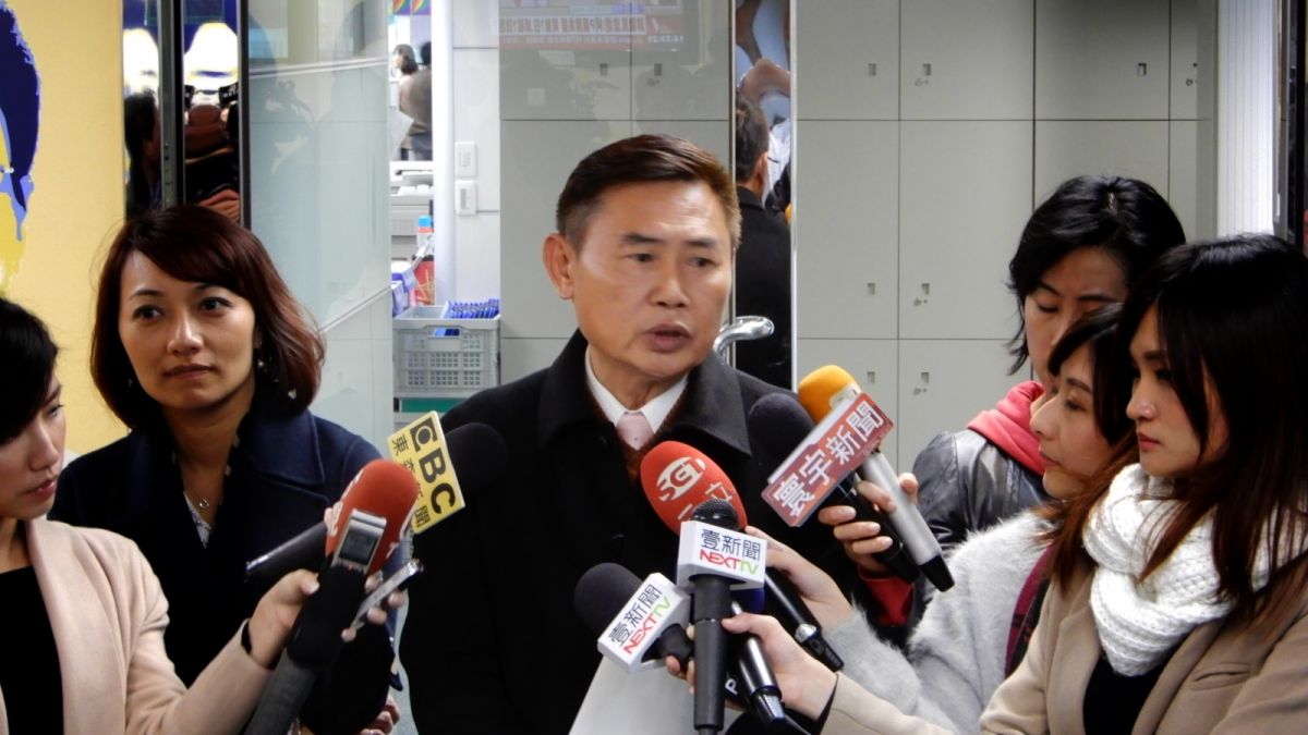 ▲民進黨前副祕書長李俊毅17日爆料「黑金、派系」已介入民進黨初選。（圖／記者陳弘志攝 , 2018.01.17）